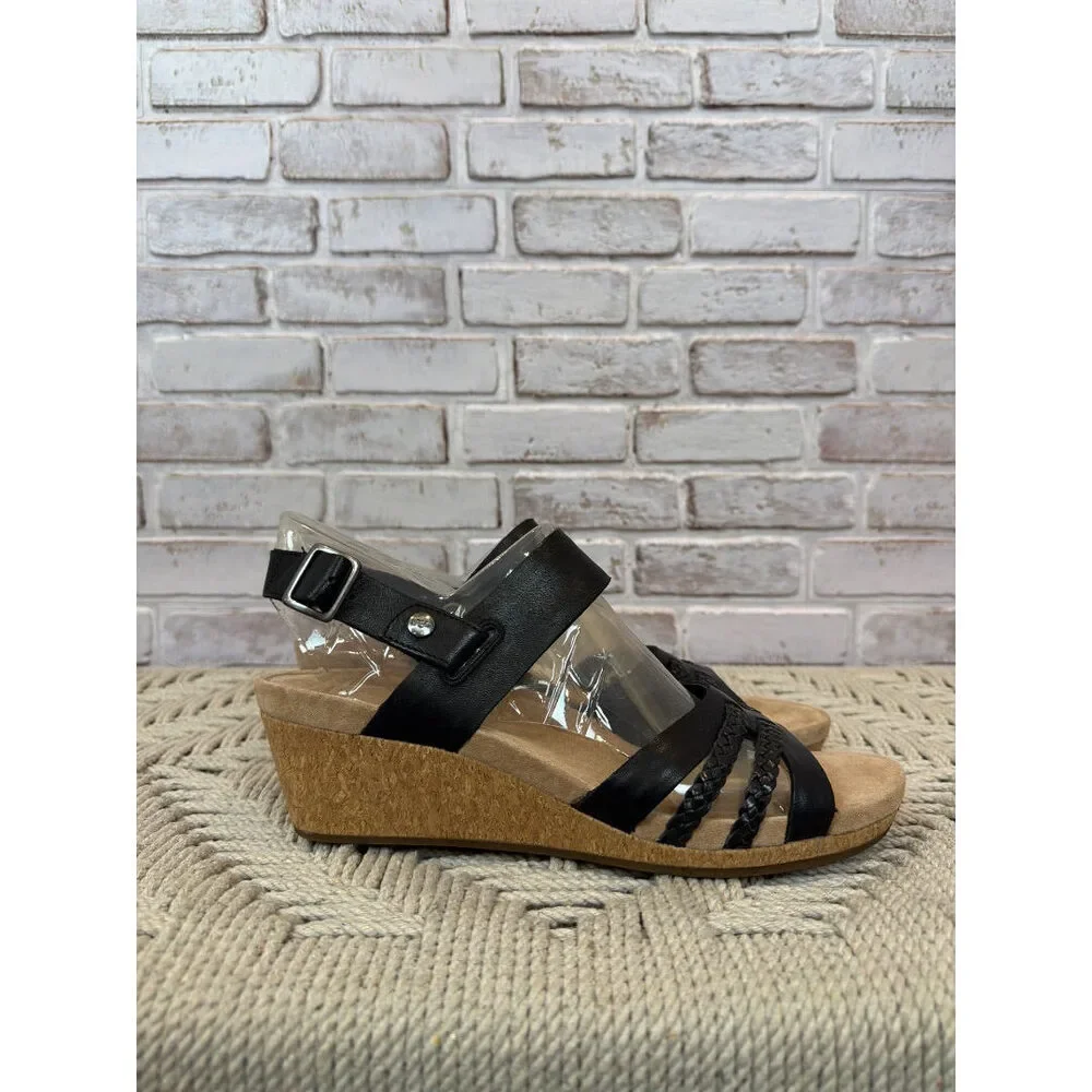UGG Wedges – Black, Size 9 – Like New Condition
